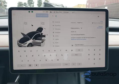 2023 Tesla Model Y Rwd z USA, uszkodzony, nr VIN 7SAYGDED4PF956016